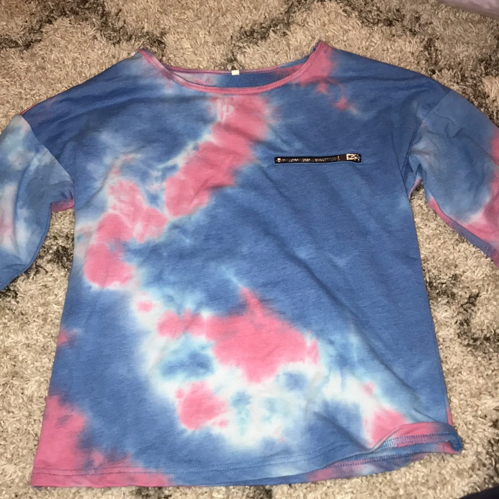 tie dye sweatshirt